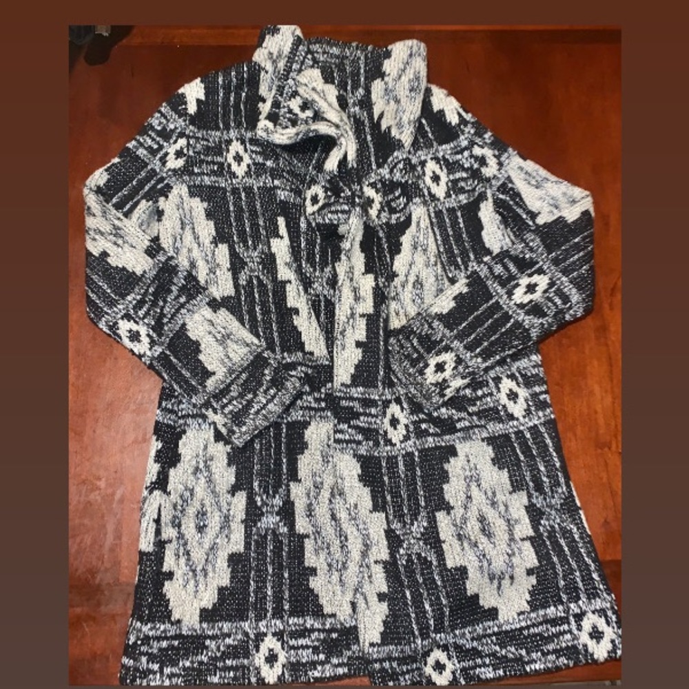 Lucky Brand long knit black & white print cardigan